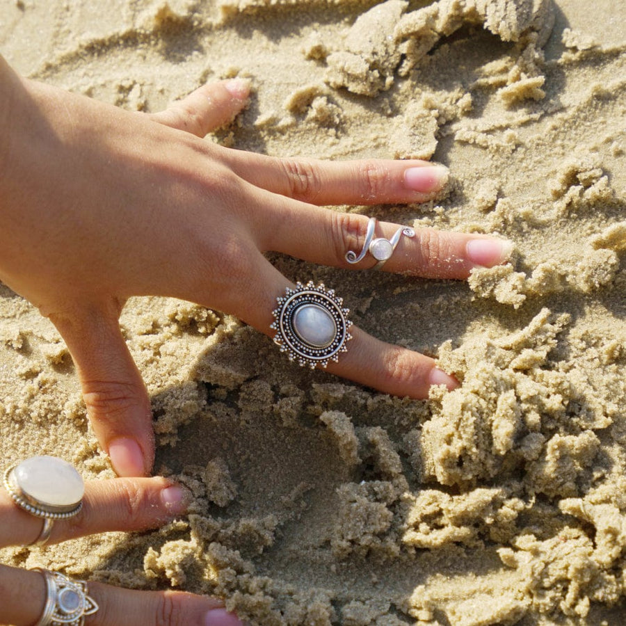 Anillo Rayo de Sol Lunar de Plata